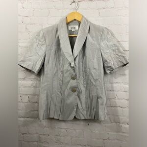 Le Suit Short Sleeve Metallic Silver Womens Size 6 Fully Lined Blazer Jacket